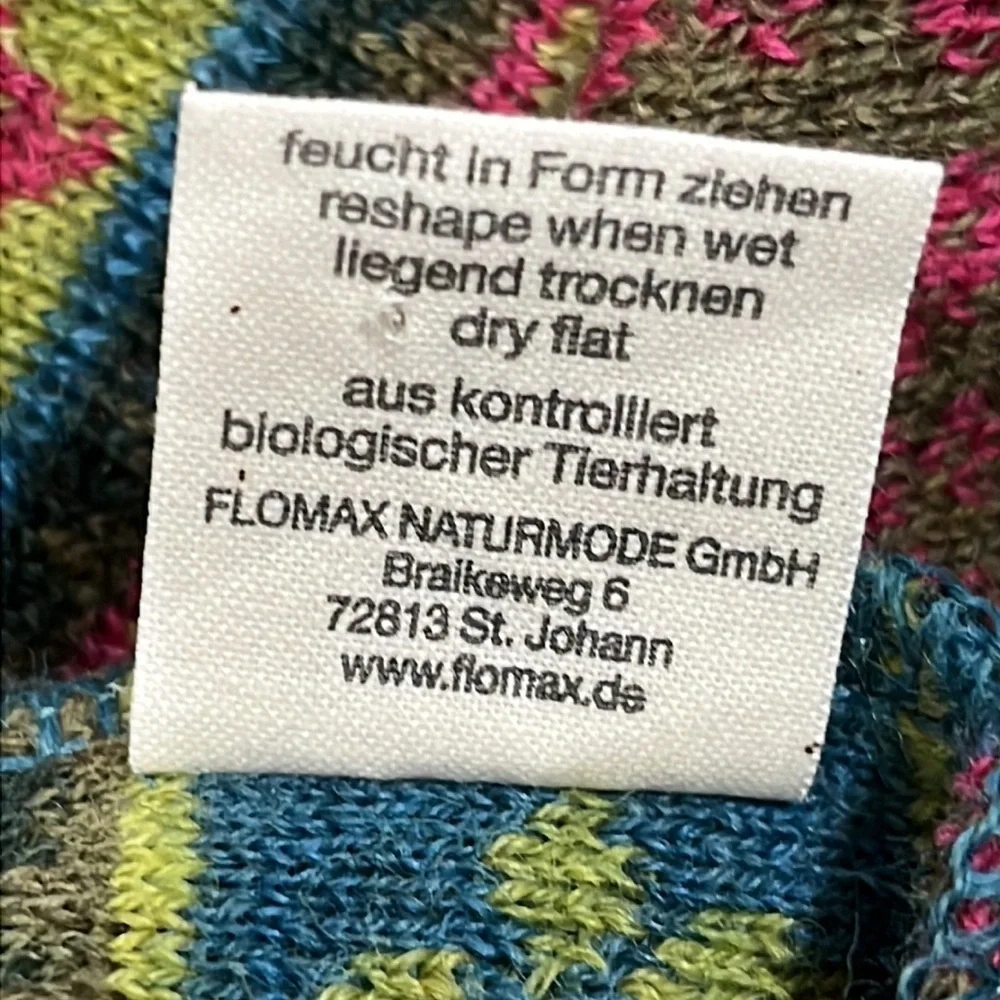 Flomax FAIR ISLE VIRGIN WOOL, MULTICOLORED FLORAL, MADE IN GERMANY SCARF: